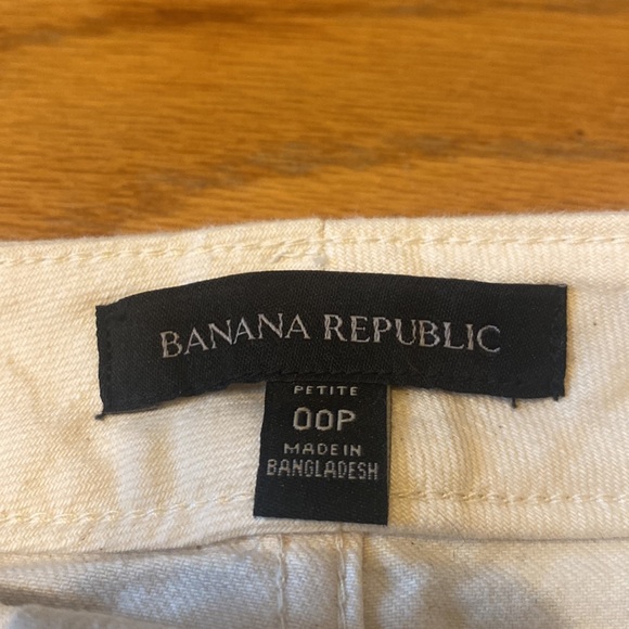 NWOT Banana Republic 0P/00P Mid-Length White Denim Raw Hem Skirt - Picture 5 of 11